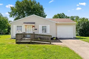 956 Jamaica Dr, Marion, OH 43302 - Photo 1