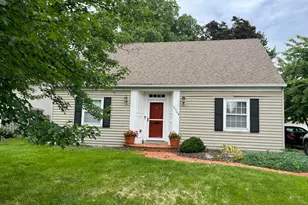 2368 Cambridge Blvd, Columbus, OH 43221 - Photo 1