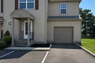 5597 Valencia Park Blvd, Hilliard, OH 43026 - Photo 1