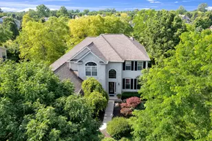 2916 Pebble Dr, Lewis Center, OH 43035 - Photo 1