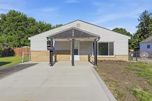 396 Pasadena Ave, Columbus, OH 43228 - Photo 1