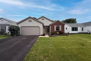 3600 Bluff Gap Dr, Grove City, OH 43123 - Photo 1