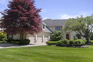 3934 Tarrington Ln, Upper Arlington, OH 43220 - Photo 1