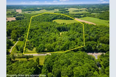 12929 Pleasant Valley Road NE, Utica, OH 43080 - Photo 1