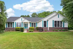 67 Blue Bonnet Dr, Heath, OH 43056 - Photo 1