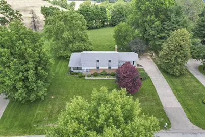 2351 Scenic Drive NE, Lancaster, OH 43130 - Photo 1