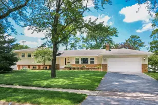 2983 Wellesley Dr, Columbus, OH 43221 - Photo 1