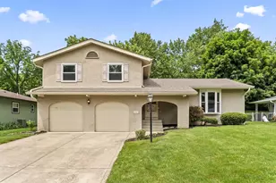 244 Colony Ct, Gahanna, OH 43230 - Photo 1