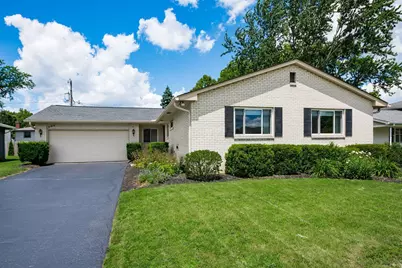 996 Kenwood Lane, Columbus, OH 43220 - Photo 1