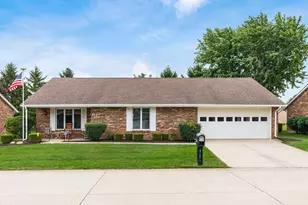 612 Circle Dr, London, OH 43140 - Photo 1