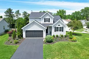 3320 Lindstrom Dr, Columbus, OH 43228 - Photo 1