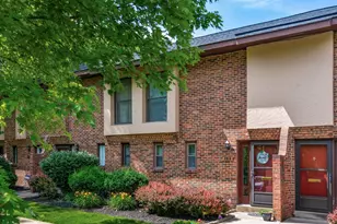 3108 Arlingtowne Ln, Columbus, OH 43221 - Photo 1