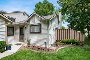 2711 Woodland Trail Dr, Columbus, OH 43231 - Photo 1