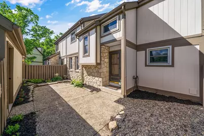 105 Kinder Place, Columbus, OH 43230 - Photo 1