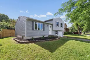 1300 Laurel Green Pl, Galloway, OH 43119 - Photo 1