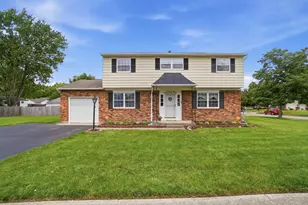 1750 Flinthill Dr, Columbus, OH 43223 - Photo 1