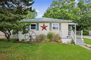 1103 Rogers St, Bucyrus, OH 44820 - Photo 1