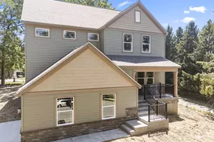 1800 Whispering Pines Ln, Bellefontaine, OH 43311 - Photo 1