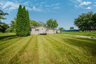 17 N E St, New Holland, OH 43145 - Photo 1