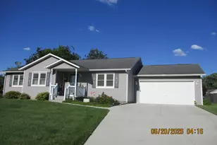 1046 Underwood S Dr, Marion, OH 43302 - Photo 1