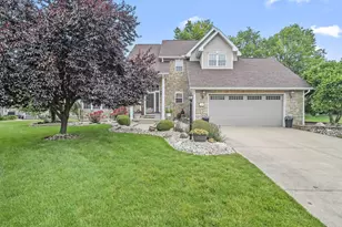 1506 Eagle Pass Dr, Marion, OH 43302 - Photo 1