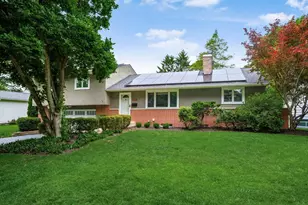 258 Sinsbury Dr N, Worthington, OH 43085 - Photo 1