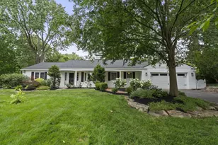 883 Clover Dr, Columbus, OH 43235 - Photo 1