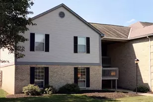 2081 Park Run Dr, Columbus, OH 43220 - Photo 1