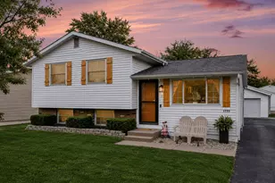 1759 River Bend Rd, Columbus, OH 43223 - Photo 1
