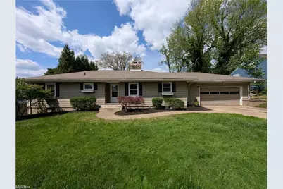 545 N Ray Drive, Zanesville, OH 43701 - Photo 1