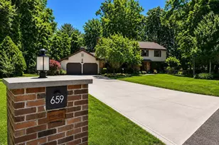 659 Boxford Ln, Columbus, OH 43213 - Photo 1