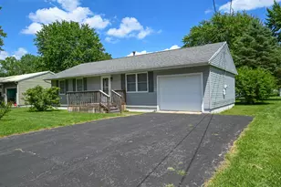 2458 Mercer Dr, Marion, OH 43302 - Photo 1