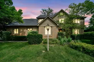 4744 Stonehaven Dr, Columbus, OH 43220 - Photo 1