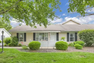 1330 Hillview Cir E, Newark, OH 43055 - Photo 1