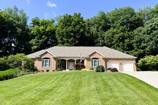 913 Howell Dr, Newark, OH 43055 - Photo 1
