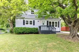 876 Minerva Ave, Columbus, OH 43229 - Photo 1