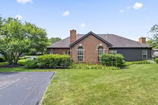 2636 Trottersway Dr, Columbus, OH 43235 - Photo 1