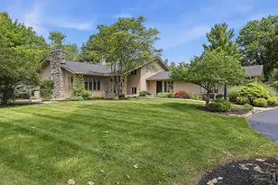 4499 Summit Ridge Dr, Upper Arlington, OH 43220 - Photo 1