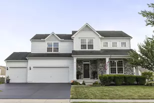 151 Balsam Dr, Pickerington, OH 43147 - Photo 1