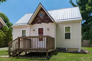 186 Montgomery Blvd, New Concord, OH 43762 - Photo 1