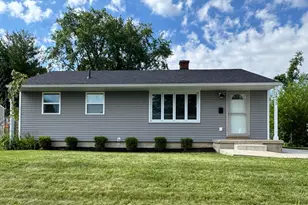 1895 E Beaumont Rd, Columbus, OH 43224 - Photo 1