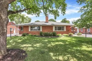 1830 Ardleigh Rd, Columbus, OH 43221 - Photo 1