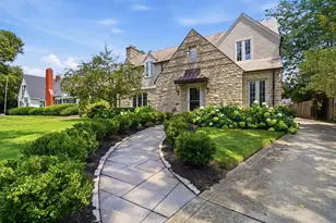 2656 Tremont Rd, Upper Arlington, OH 43221 - Photo 1