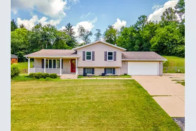 746 Spring Falls Avenue, Springfield, OH 45502 - Photo 1