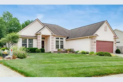1982 Destin Place N, Reynoldsburg, OH 43068 - Photo 1