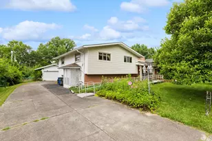 975 Lornaberry Ln, Columbus, OH 43213 - Photo 1