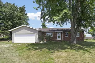 5062 Ashville Rd, Ashville, OH 43103 - Photo 1