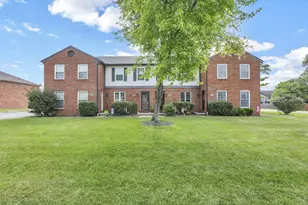 7610 Sancroft Rd, Columbus, OH 43235 - Photo 1