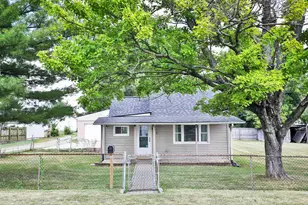 71 Riley Ave, London, OH 43140 - Photo 1