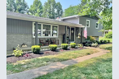 1129 Royal Court NE, Lancaster, OH 43130 - Photo 1
